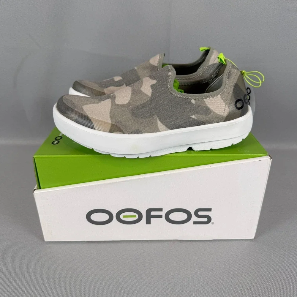 Oofos OOmg Eezee Recovery Sneakers Womens 5 White Green Camo Slip-On Shoes NIB